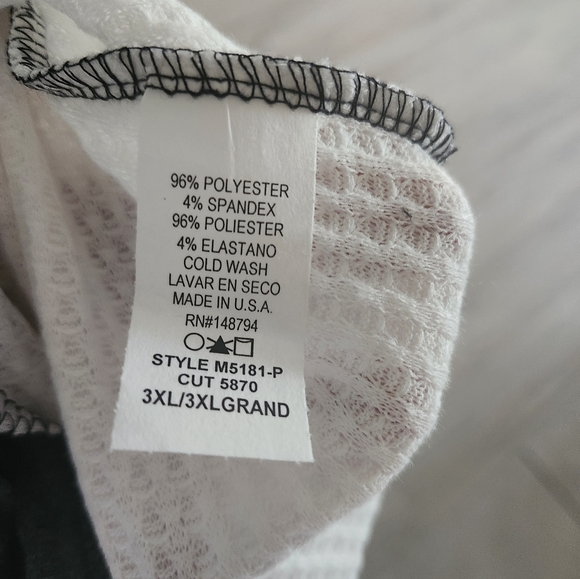 PLUS SIZE Waffle Color Block Top(3X)✨️ - Picture 10 of 11